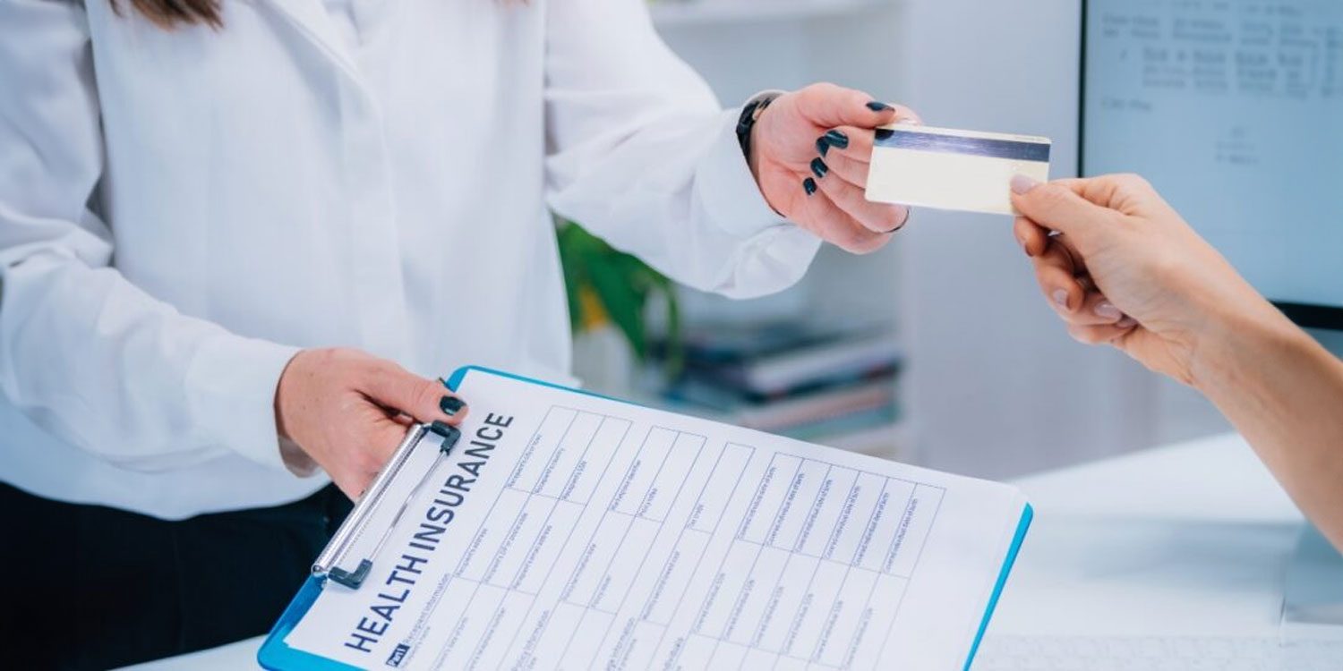 Hệ thống bảo lãnh viện phí của Bảo hiểm PTI mang đến đặc quyền thăm khám tại các bệnh viện hàng đầu mà không cần lo lắng về tiền mặt. Với mạng lưới liên kết rộng khắp từ Phúc An Sinh, PTI Care đến các đối tác quốc tế như Insmart và Fullerton, PTI cam kết quy trình thanh toán nhanh chóng, minh bạch và tận tâm cho mọi khách hàng.